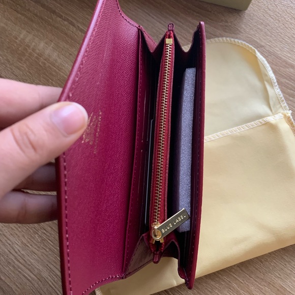 Burrberry Vintage Check and Leather Wallet - Picture 6 of 7